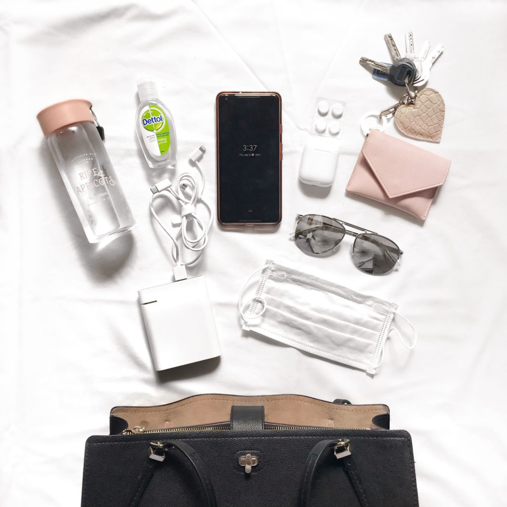 What's in my purse? Quick Errands Edition